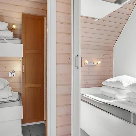 2 Bedroom In Holiday home *