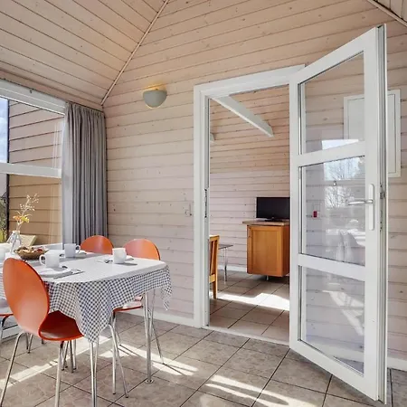 2 Bedroom In Holiday home *